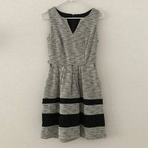 Iz Byer Black & Gray Striped Sleeveless Dress